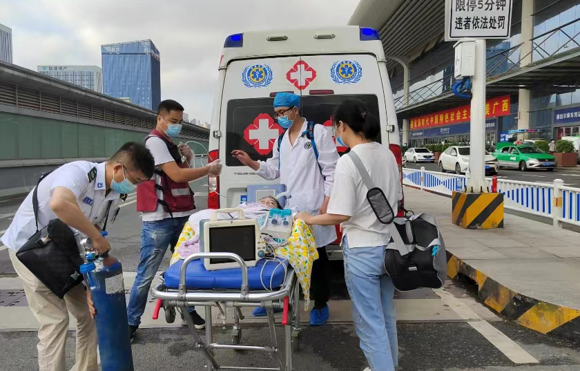 东营救护车出租公司